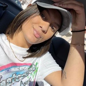 Meet your Posher, Marian